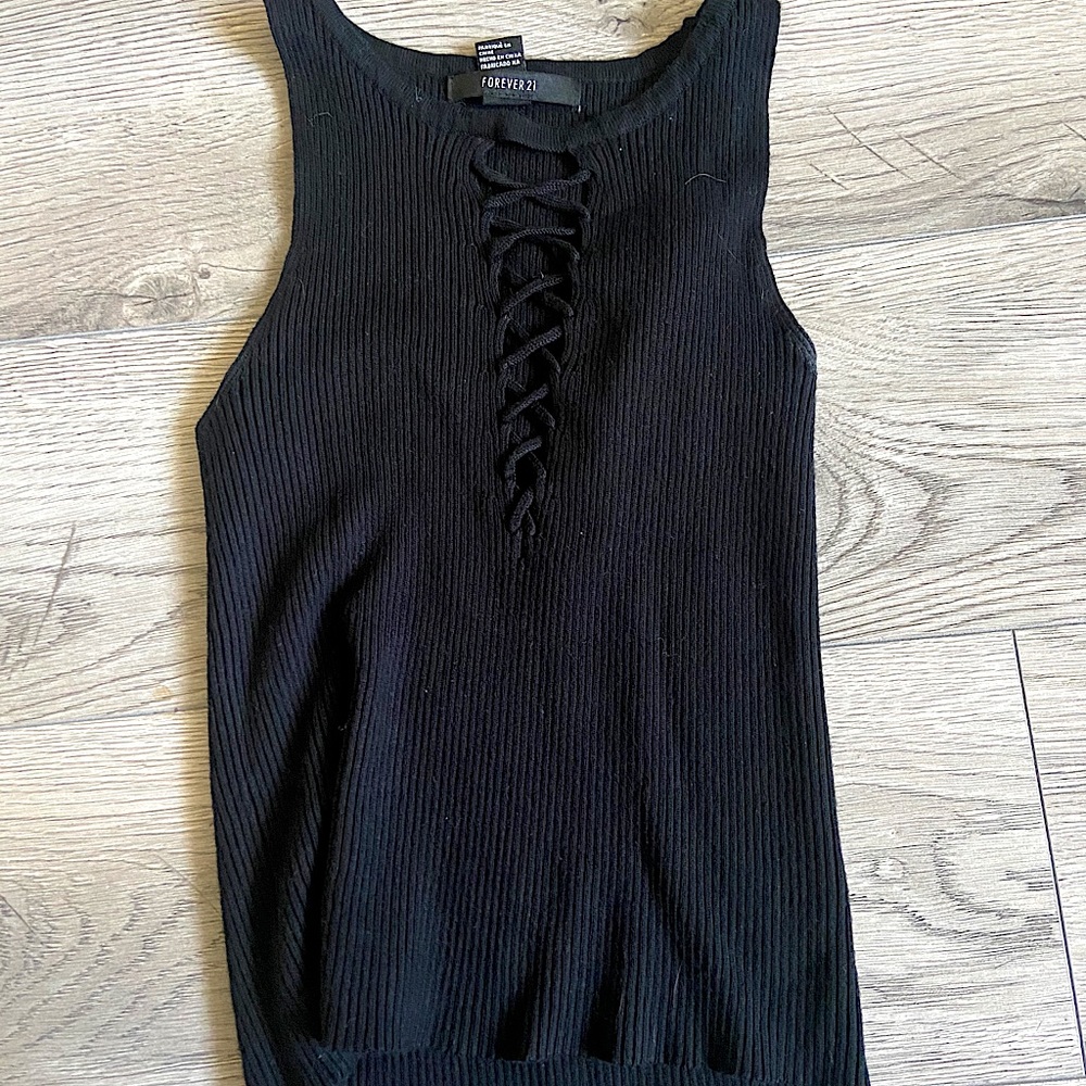 TEEN GIRL S BLACK SHIRT